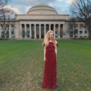 Meet your Posher, Talia